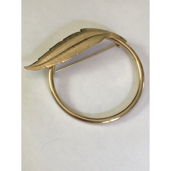 STUNNING VINTAGE ESTATE GOLD TONE CIRCLE LEAF 3" BROOCH - Picture 5 of 6